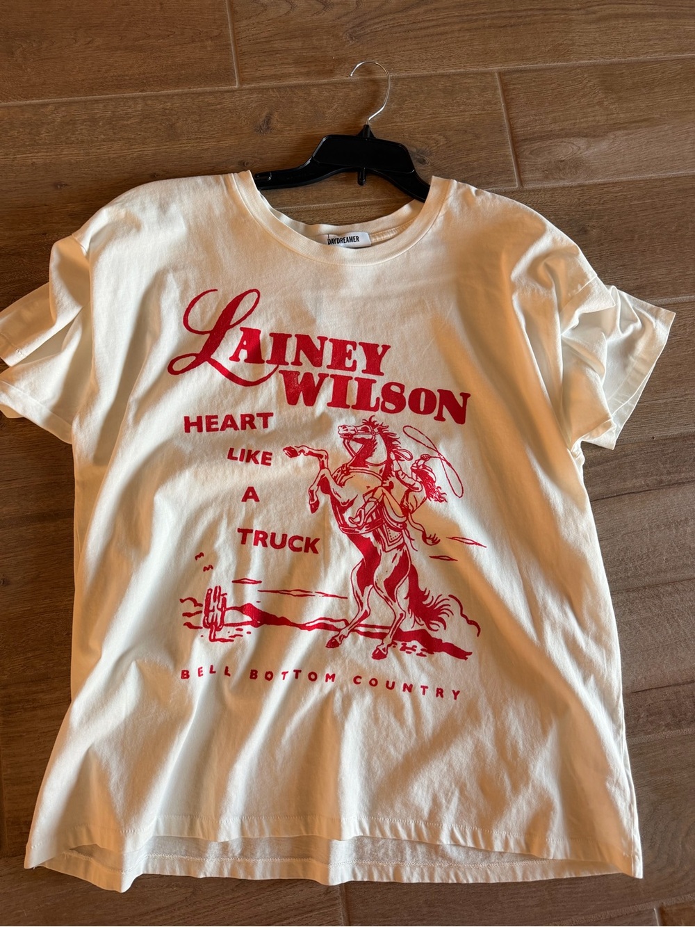 Daydreamer LA Lainey Wilson Bell Bottom Country Merch Tee Sz L - Picture 2 of 4